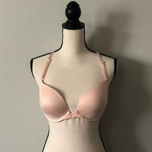 Victoria’s Secret Front-Close Very Sexy Push-Up